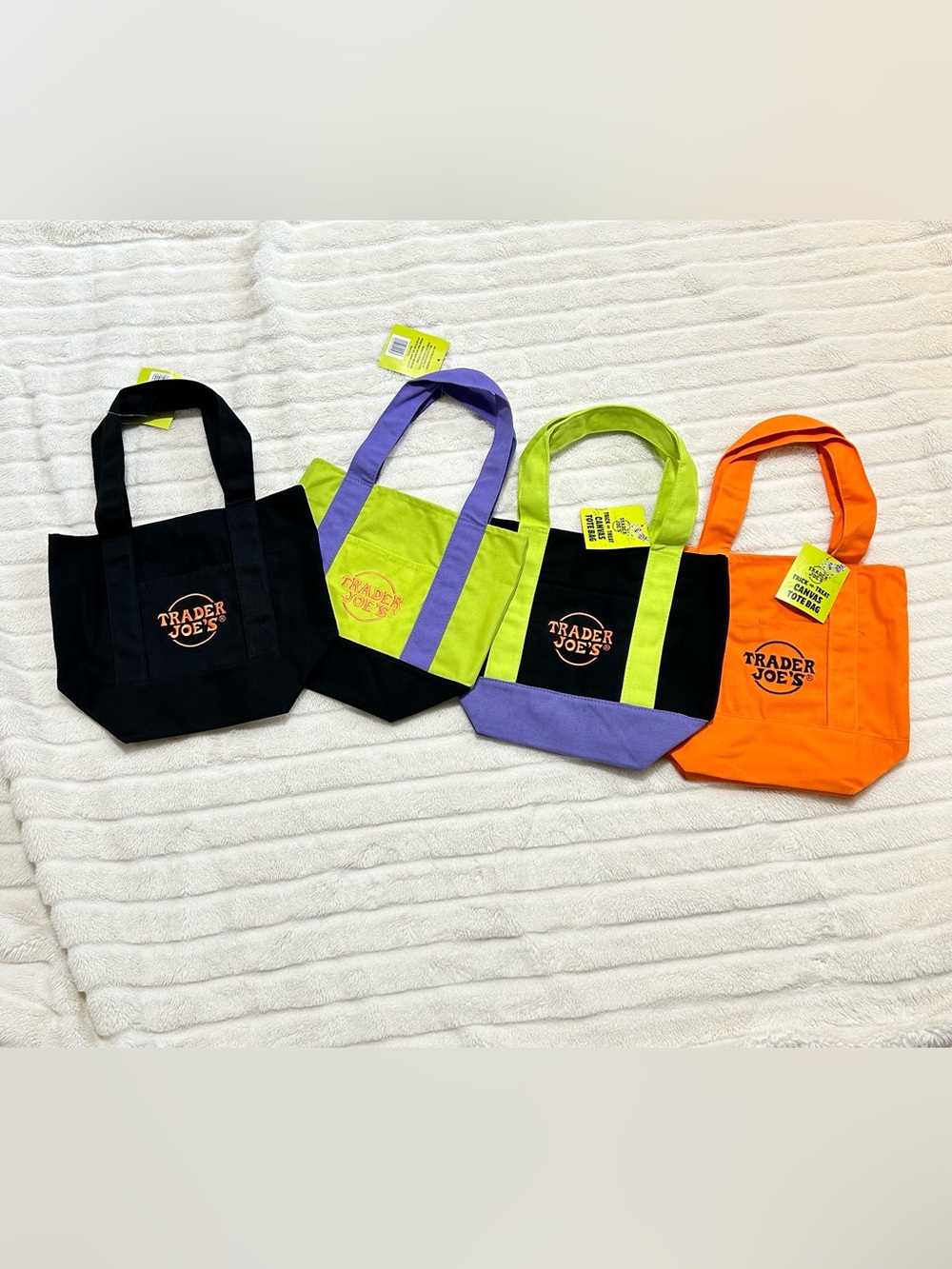 NEW 2026 Trader Joe’s Halloween Mini Canvas Totes — Set of 4 🎃 In Hand